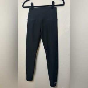 Peloton Cadent workout leggings in size small